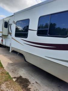 Navasota RV Washing